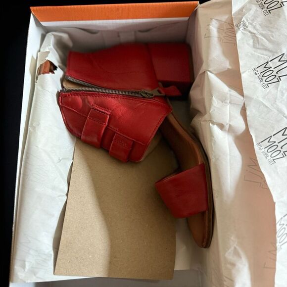 New In Box Brennan Open Toe Heeled Sandals Size 39 EU - Picture 7 of 7